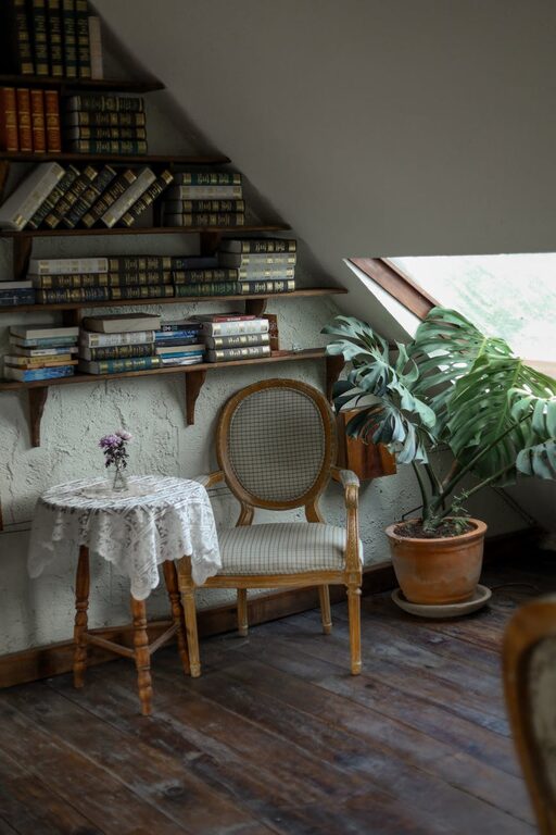 Tips for Creating a Cozy and Inviting Reading Nook at Home